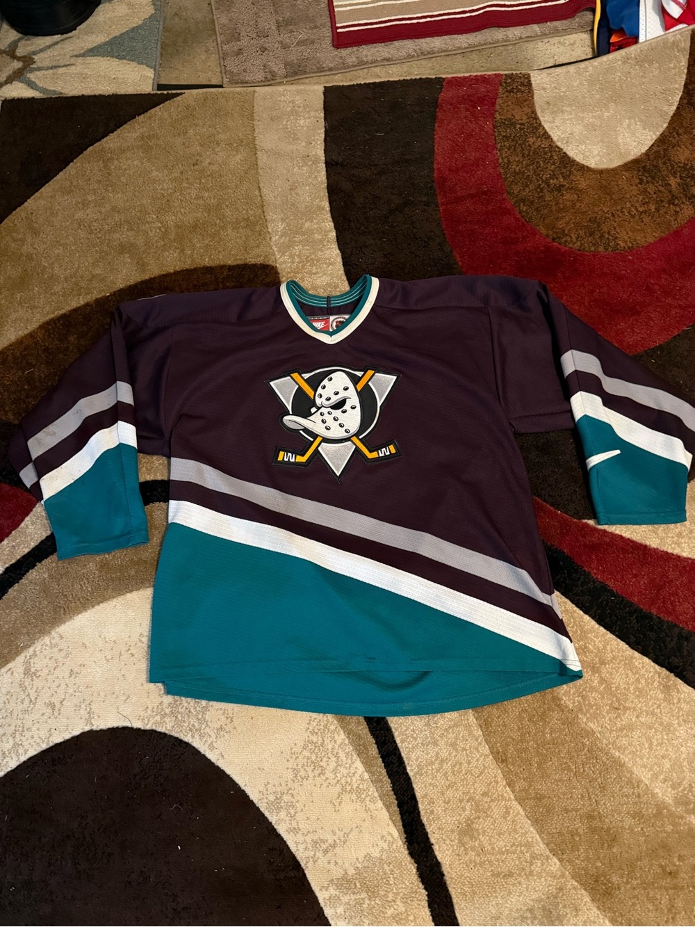 NHL vintage Anaheim Mighty Ducks hockey jersey size XL